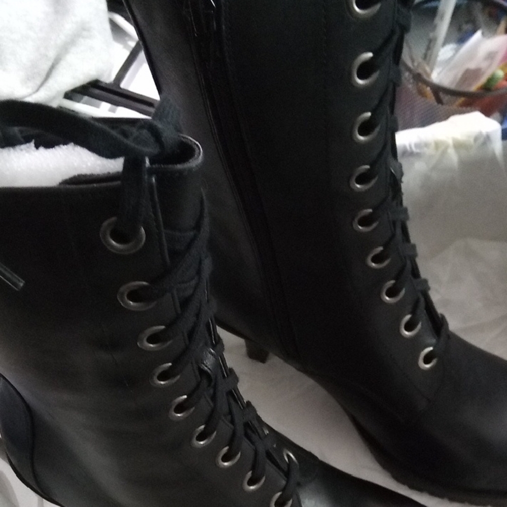 Chinese Laundry Black Lace-Up Boots